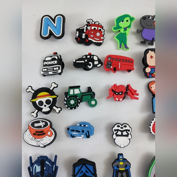 73 PC Lot of Croc Charms - Picture 5 of 7